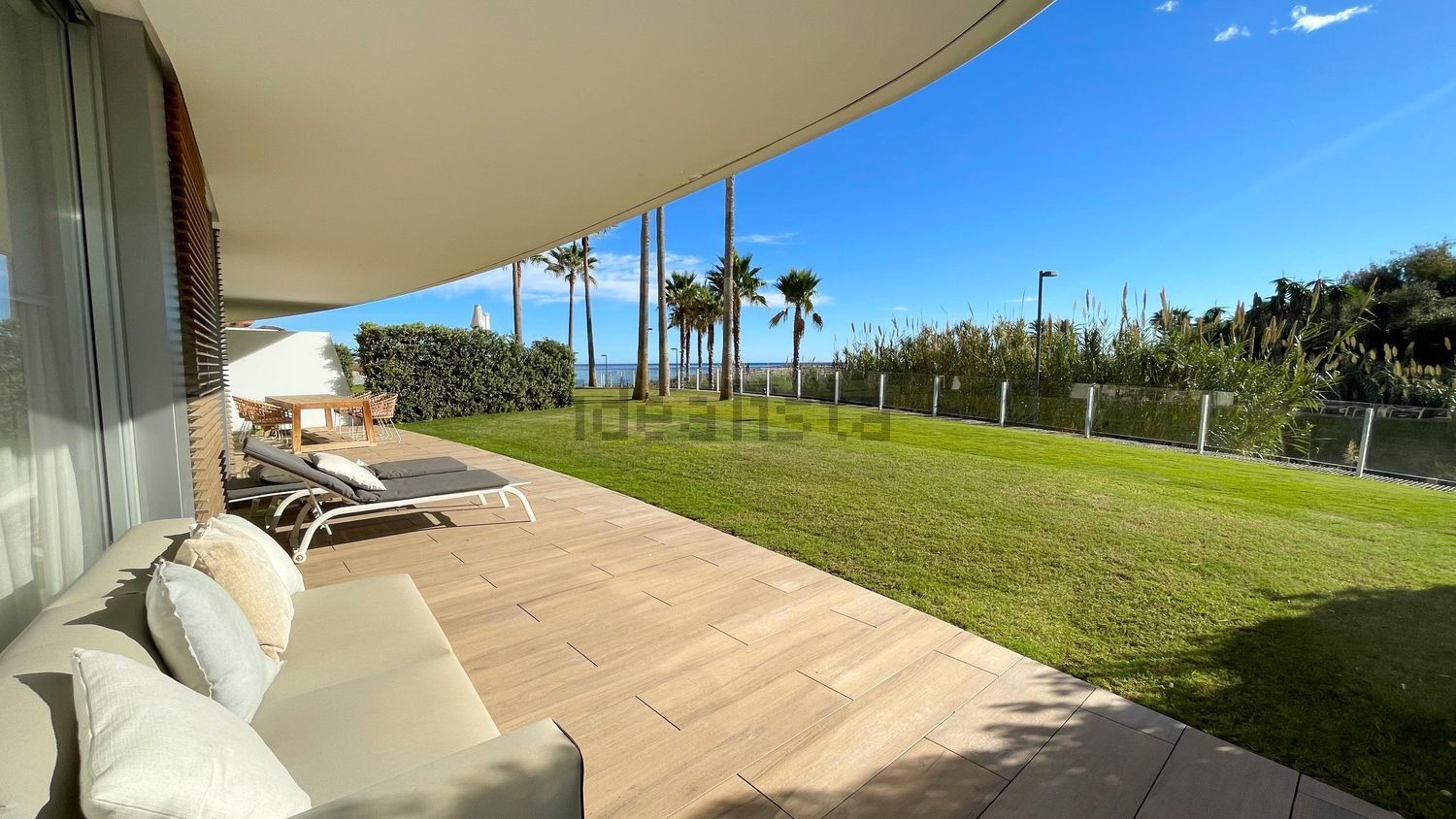 Wohnung in erste Strandlinie in Estepona