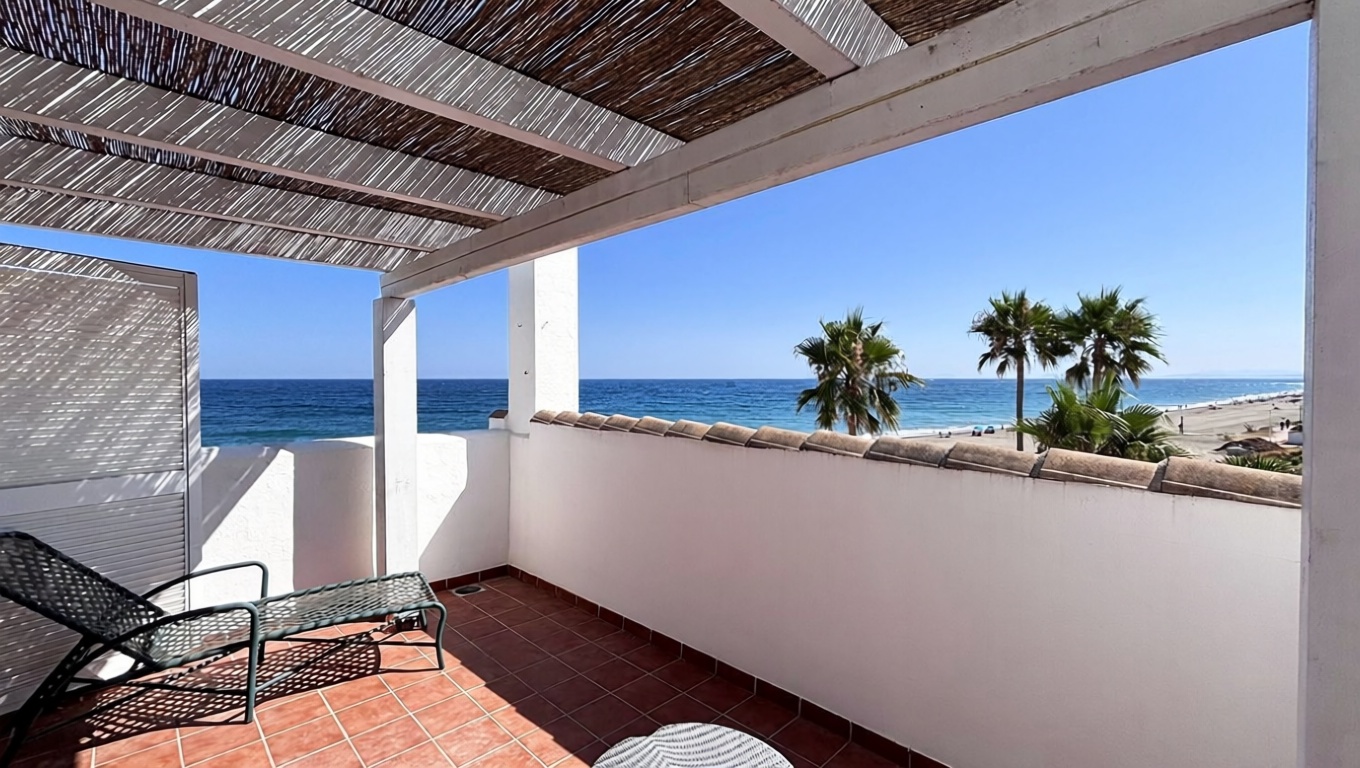 Chalet mit direkter Strandzugang in Estepona — Schlafzimmer