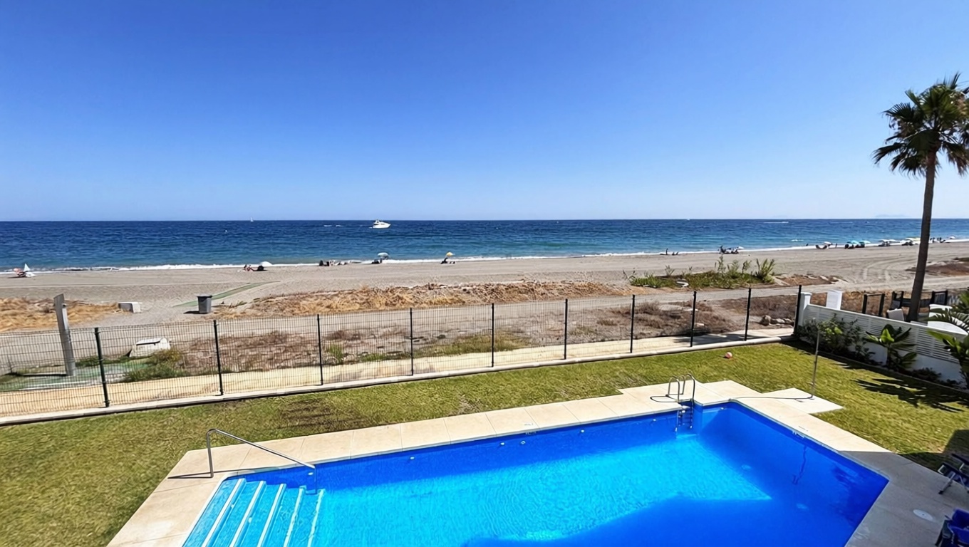 Chalet mit direkter Strandzugang in Estepona — Schlafzimmer