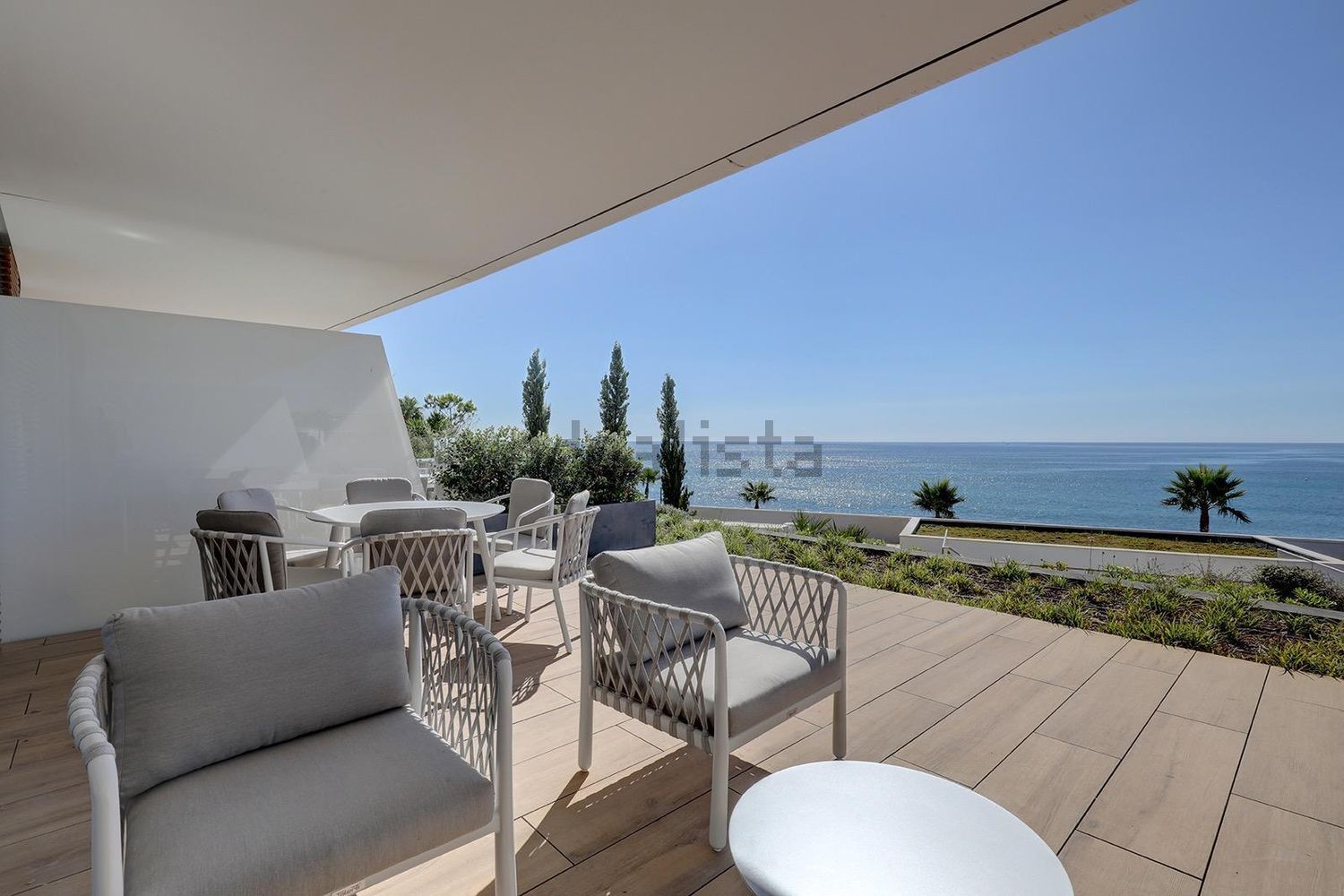 Wohnung in erste Strandlinie in Estepona