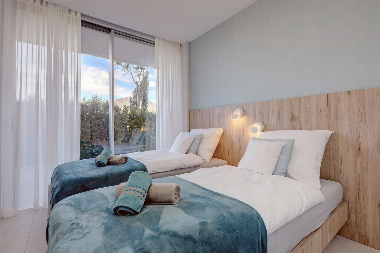 Wohnung in erste Strandlinie in Estepona — Schlafzimmer