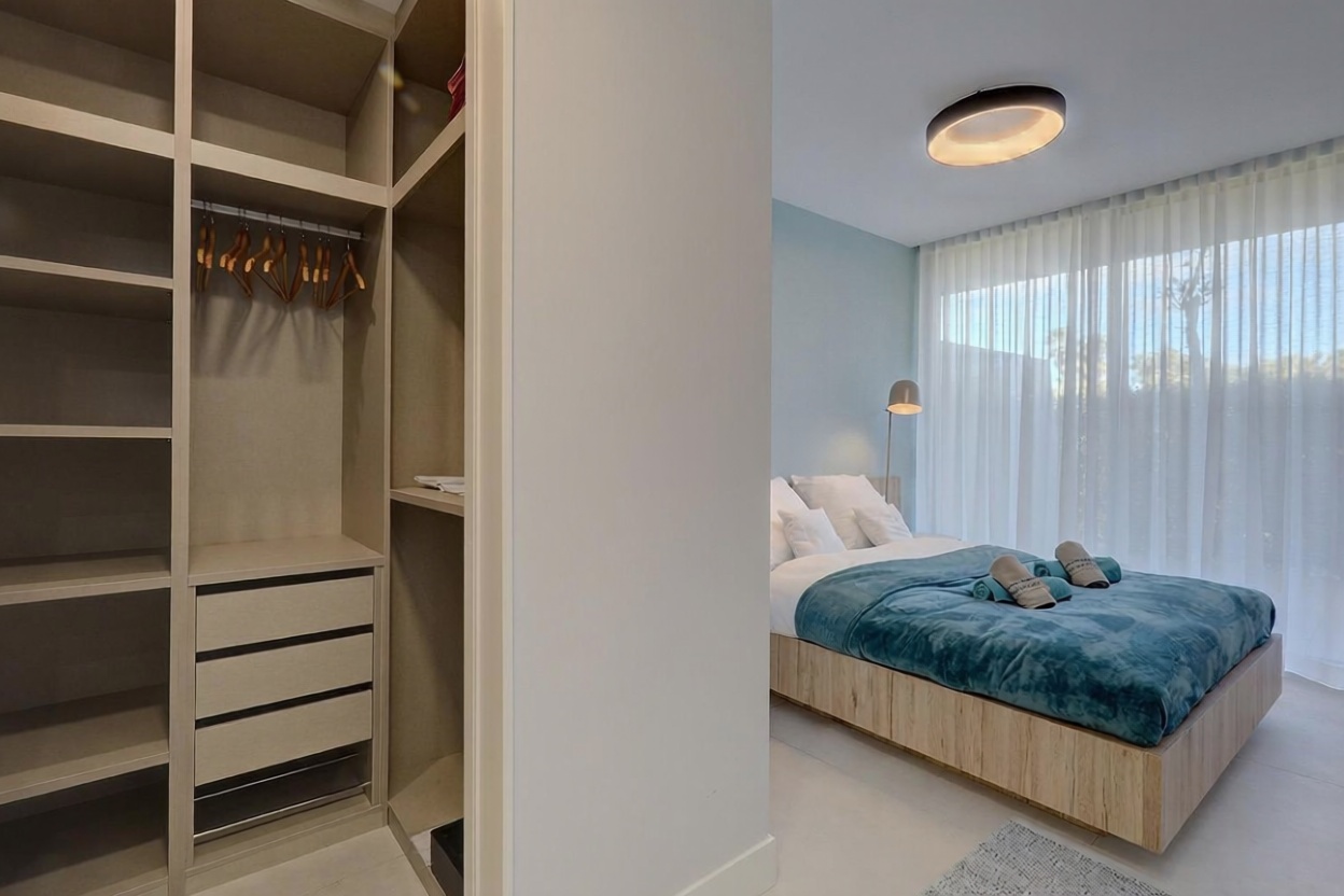 Wohnung in erste Strandlinie in Estepona — Schlafzimmer