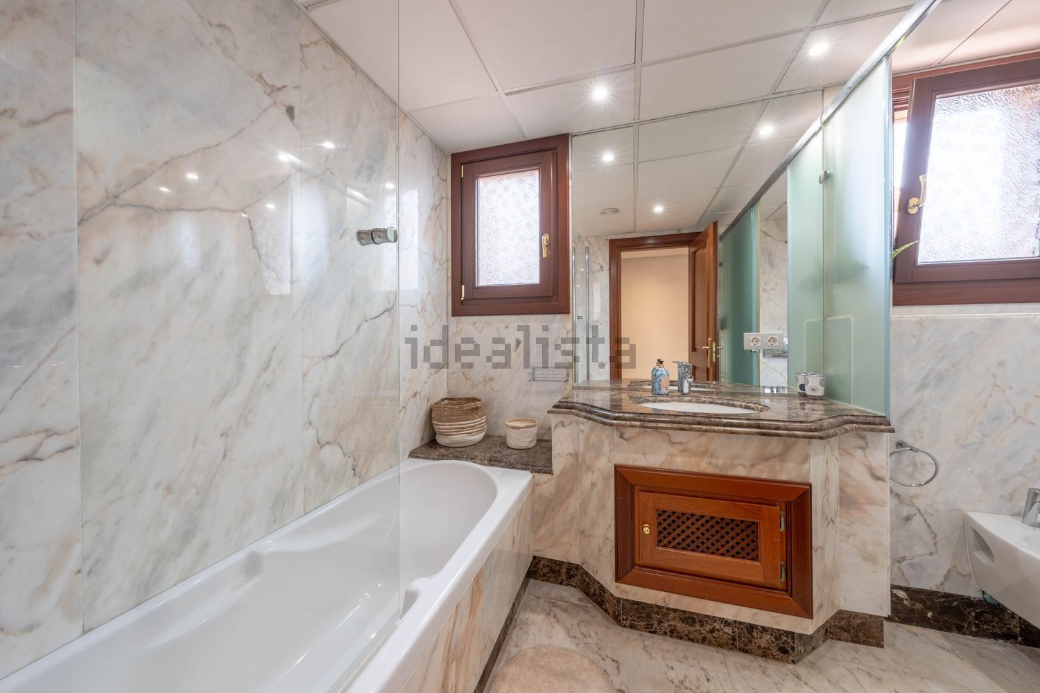 Apartamento em primeira linha de praia em Estepona — Casa banho
