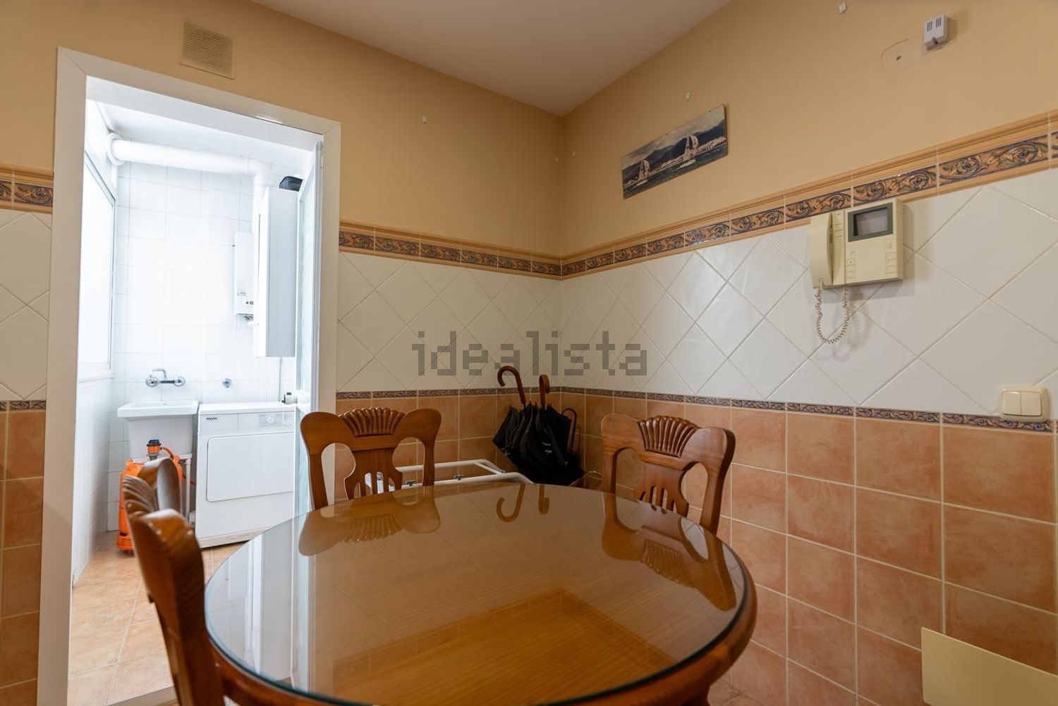 Piso en primera línea de playa en Estepona — Dormitorio
