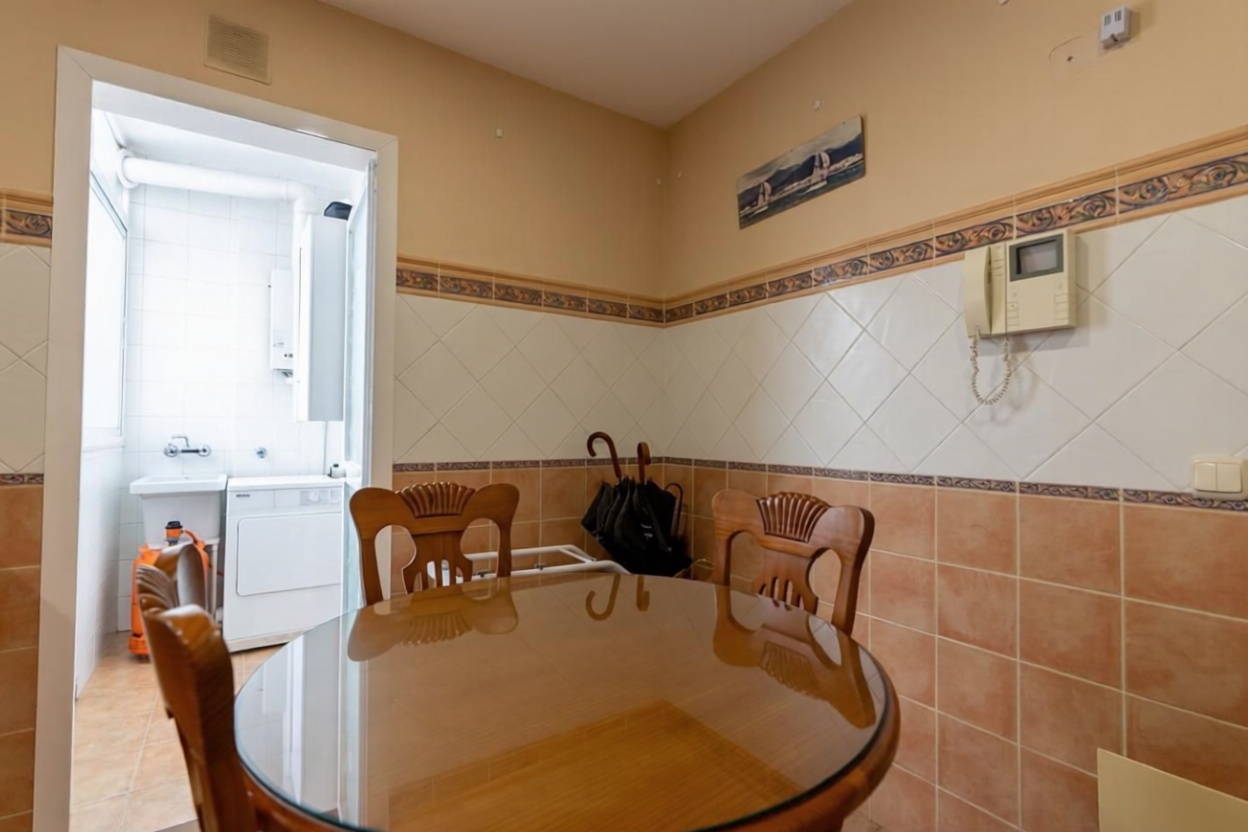 Beachfront flat in Estepona — Bedroom