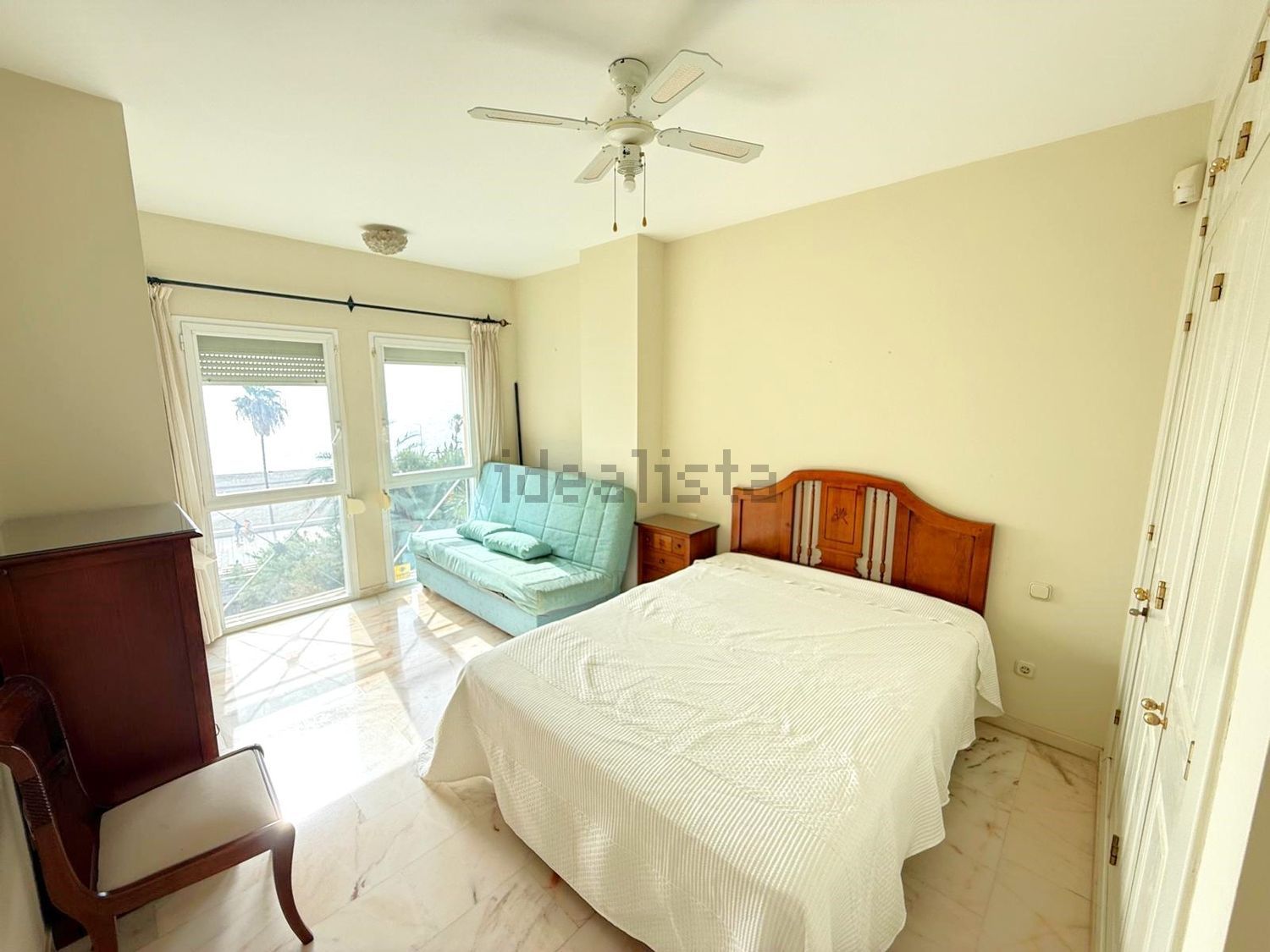 Wohnung in erste Strandlinie in Estepona — Schlafzimmer