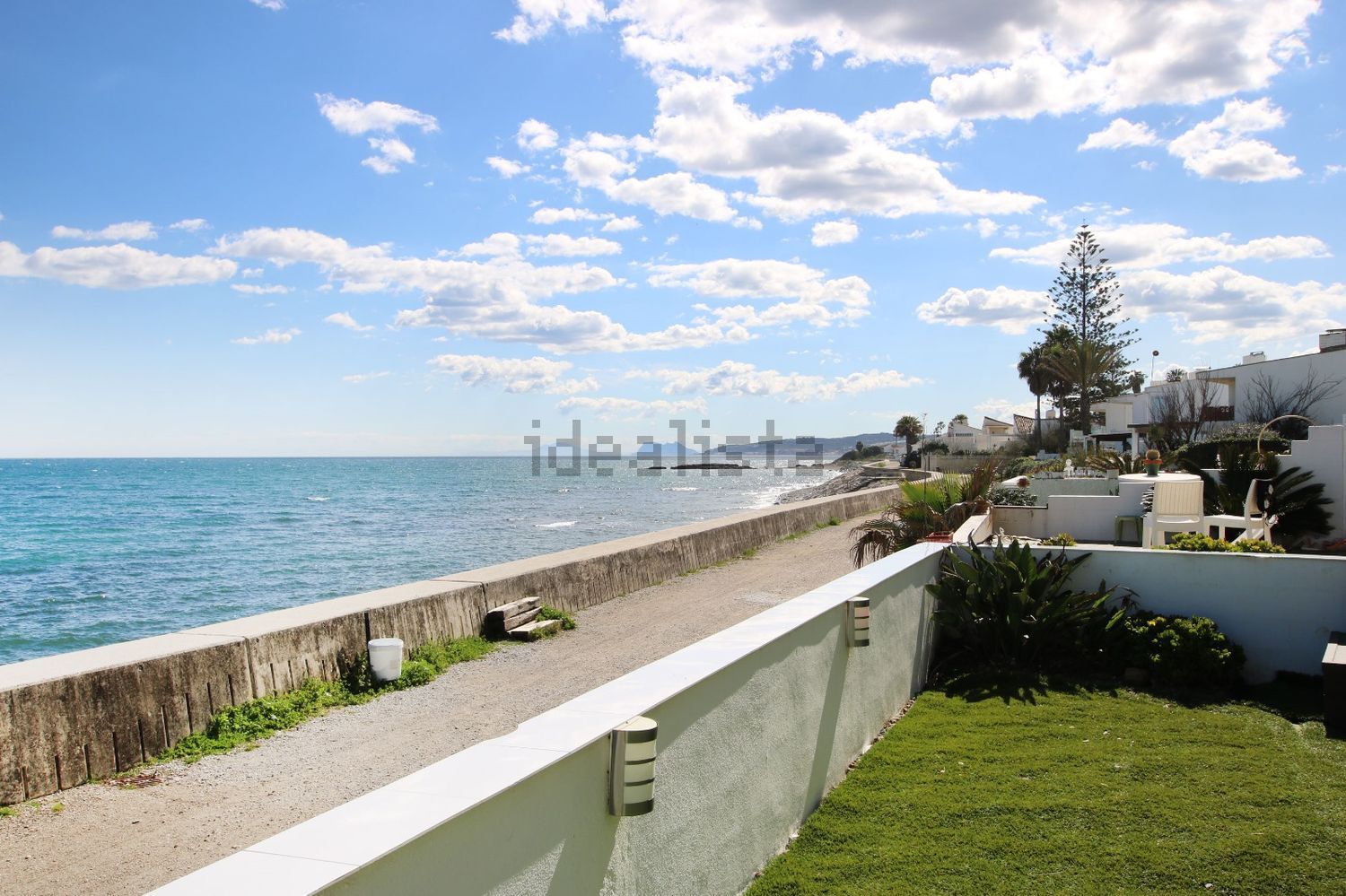 Duplex in erste Strandlinie in Estepona — Meerblick