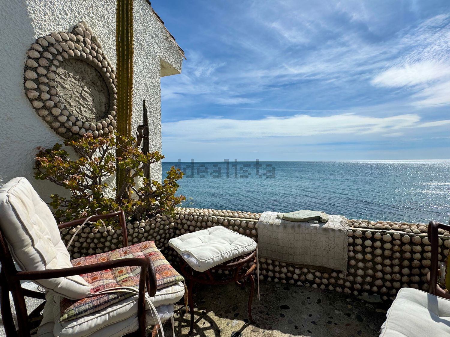 Chalet com acesso direto à praia em Estepona