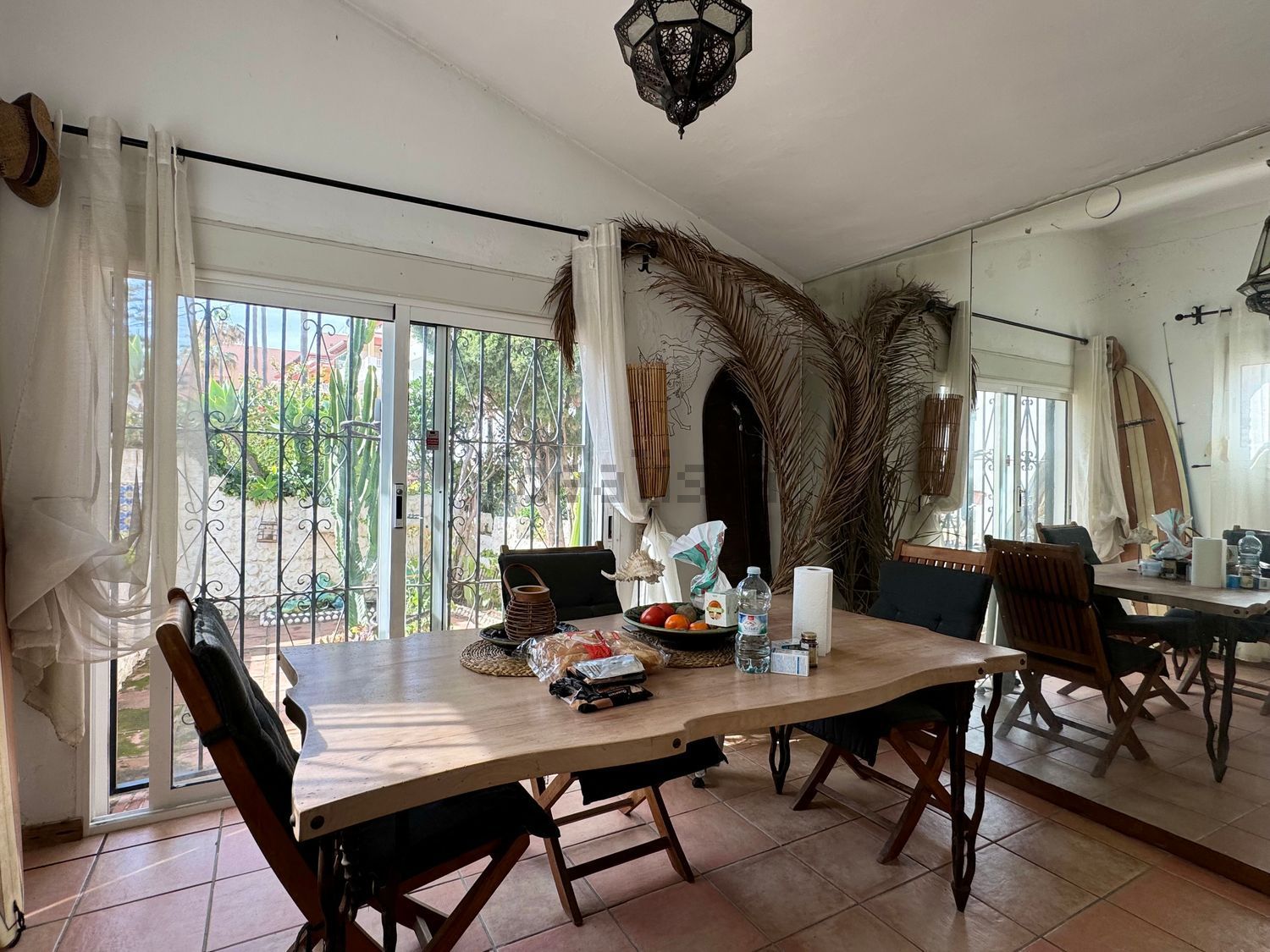 Chalet com acesso direto à praia em Estepona — Sala jantar