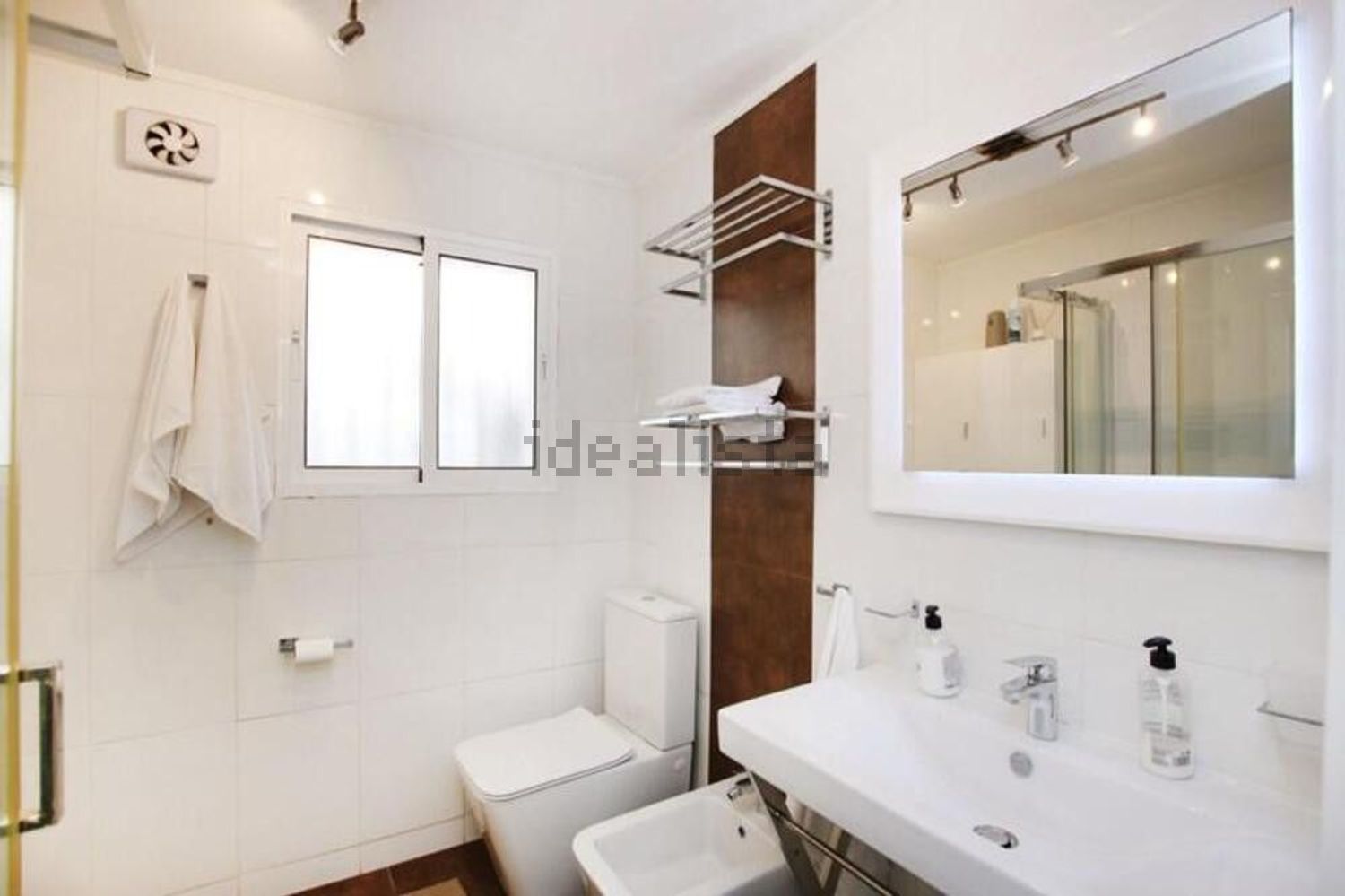 Duplex in erste Strandlinie in Estepona — Bad