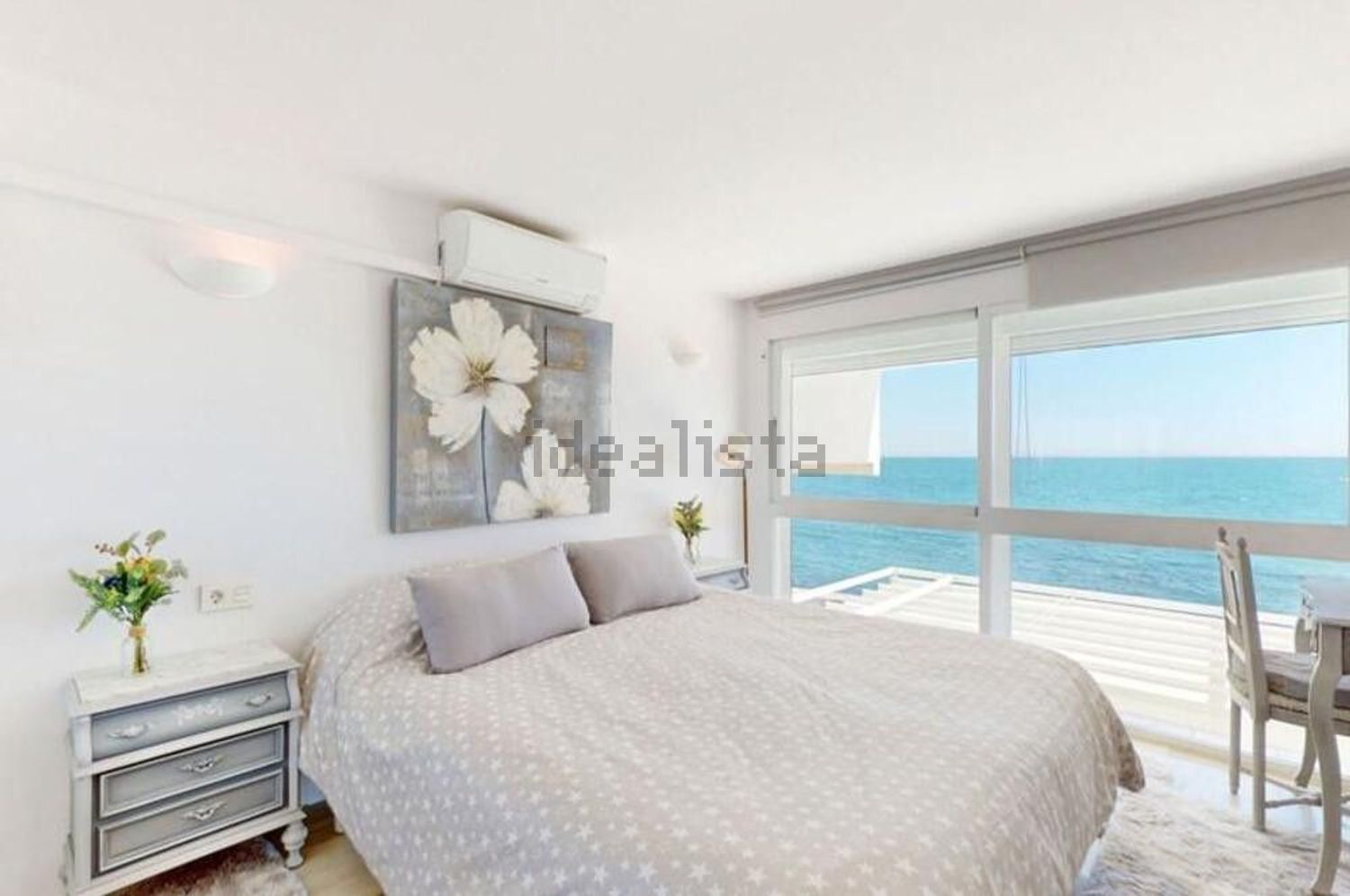 Duplex in erste Strandlinie in Estepona — Schlafzimmer