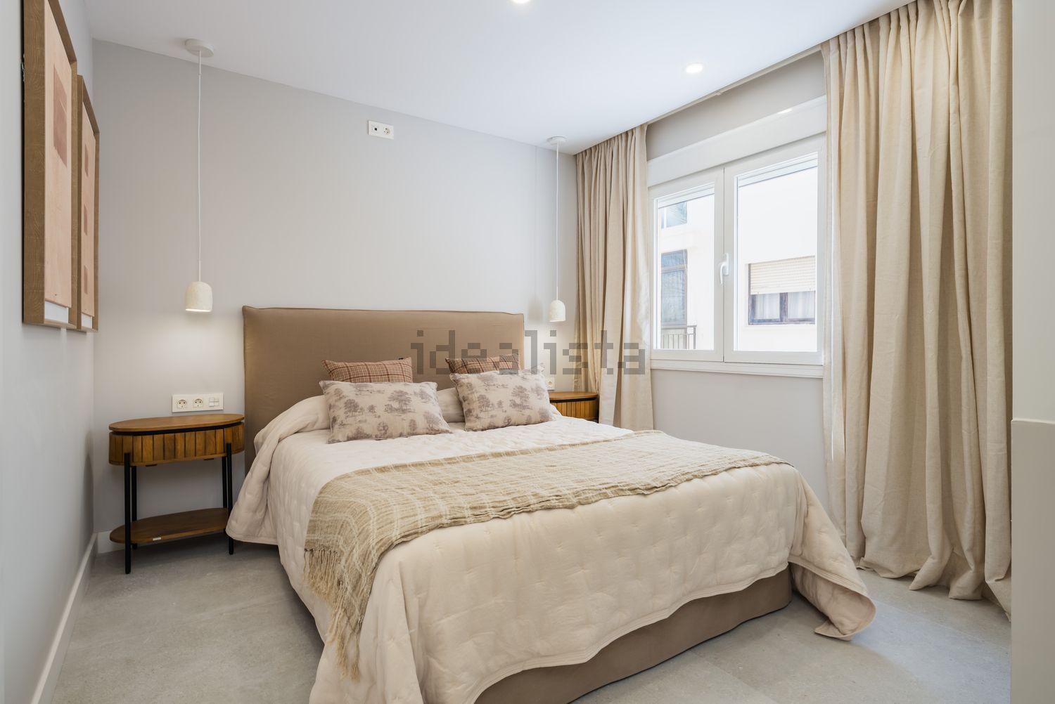 Appartement en première ligne de plage à Estepona — Chambre