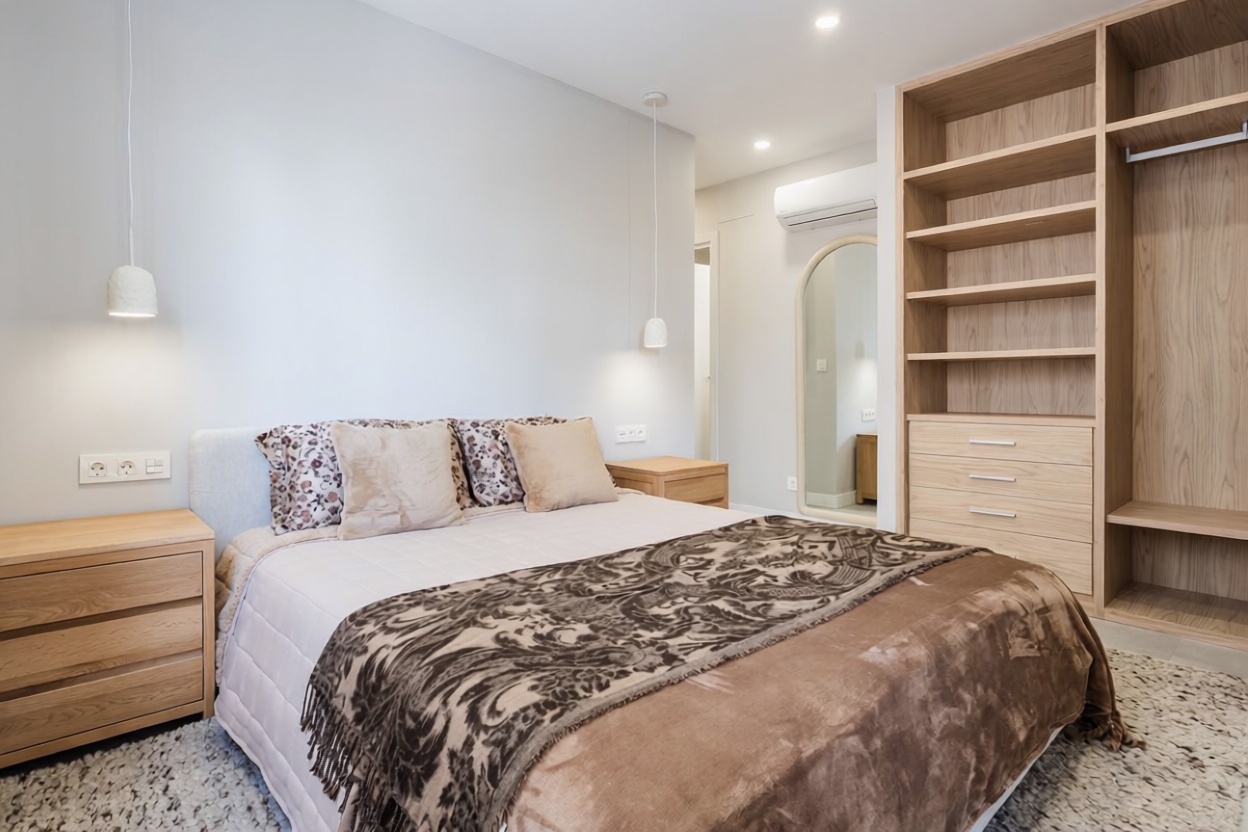 Beachfront flat in Estepona — Bedroom