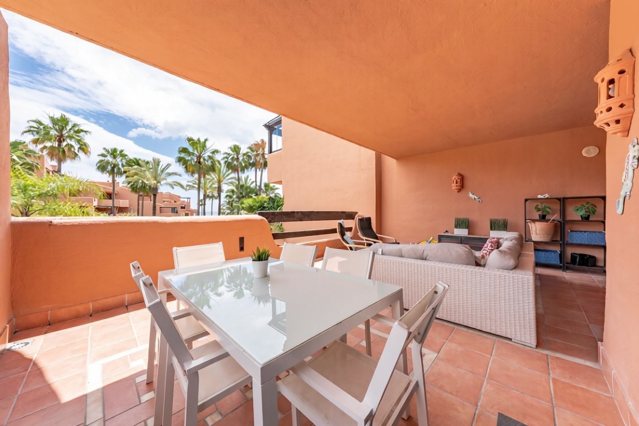 Appartement en première ligne de plage à Estepona