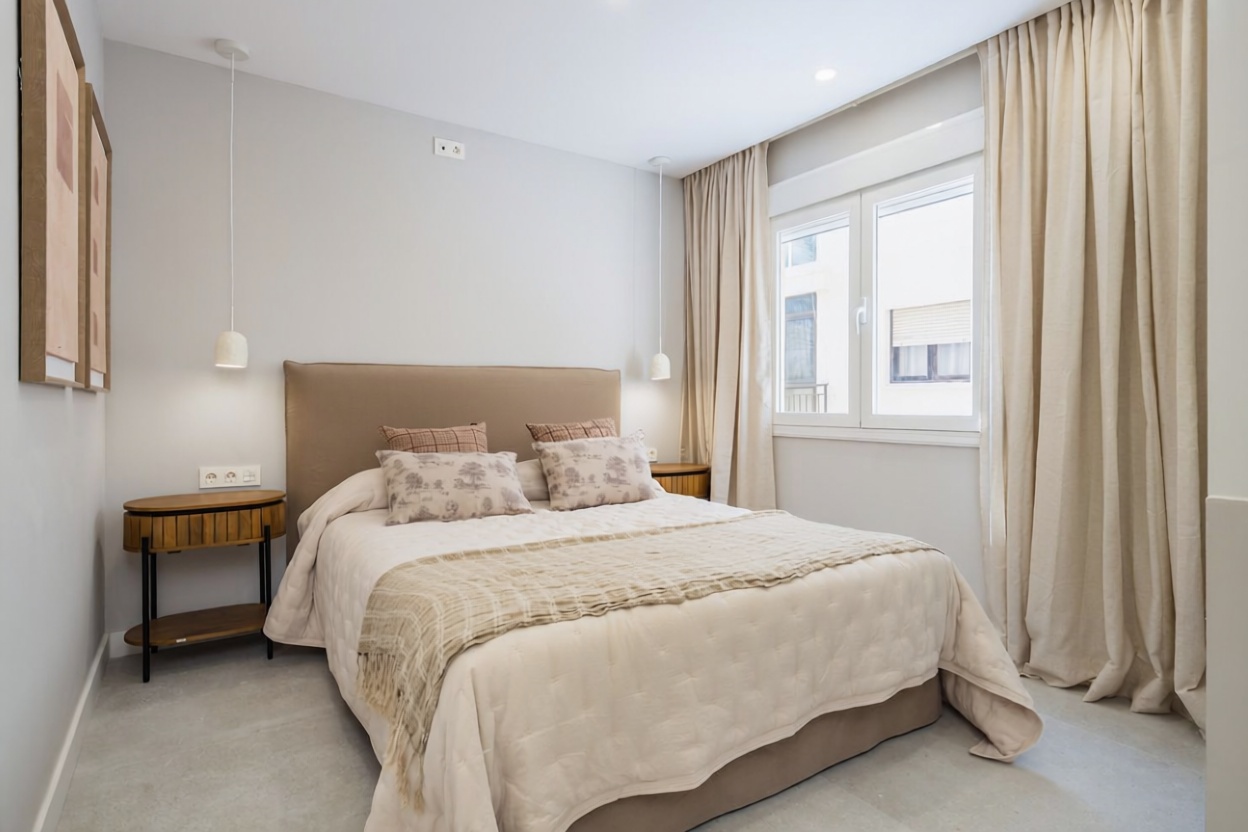 Beachfront flat in Estepona — Bedroom