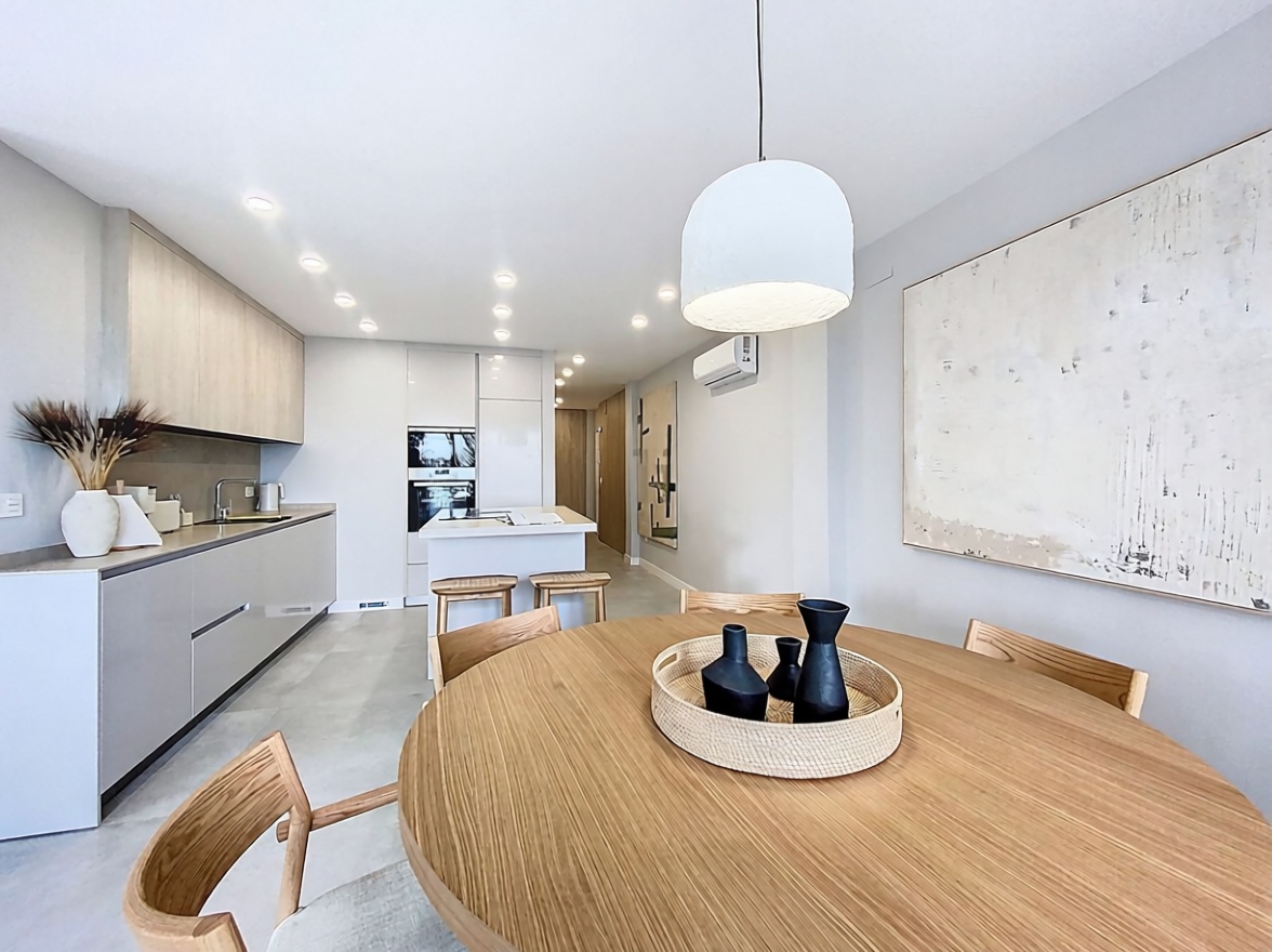Beachfront flat in Estepona — Bedroom