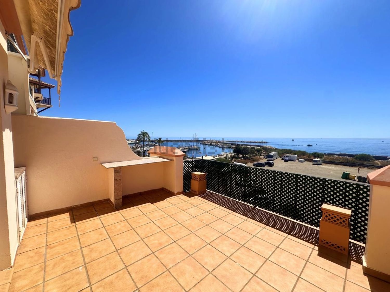 Chalet avec accès direct à la plage à Estepona