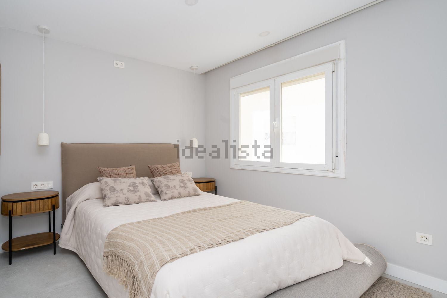 Beachfront flat in Estepona — Bedroom