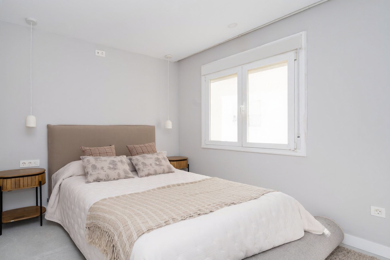 Beachfront flat in Estepona — Bedroom