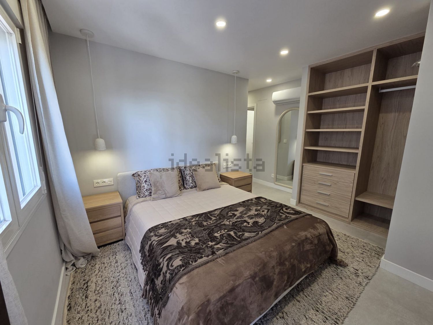 Beachfront flat in Estepona — Bedroom