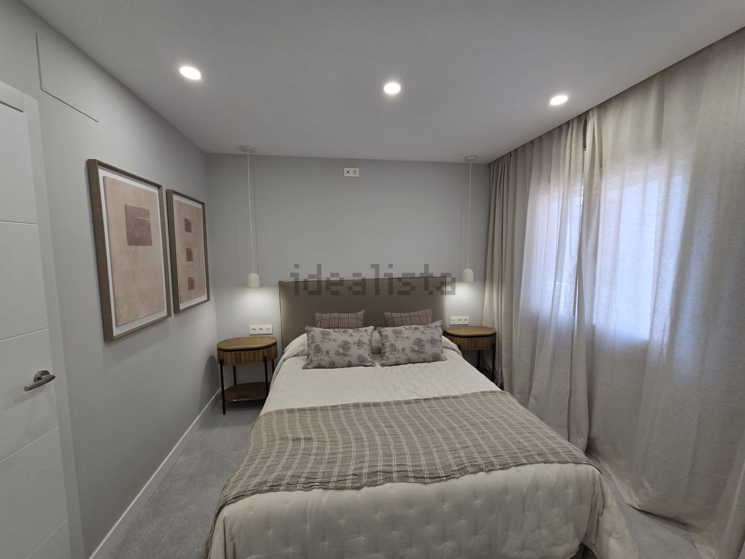 Beachfront flat in Estepona — Bedroom