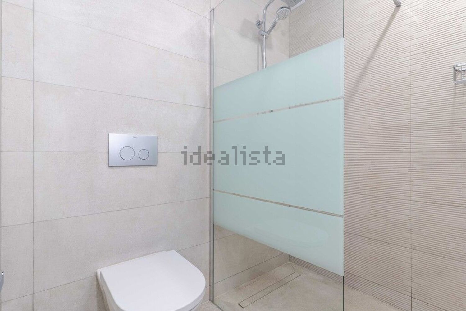 Beachfront flat in Estepona — Bedroom