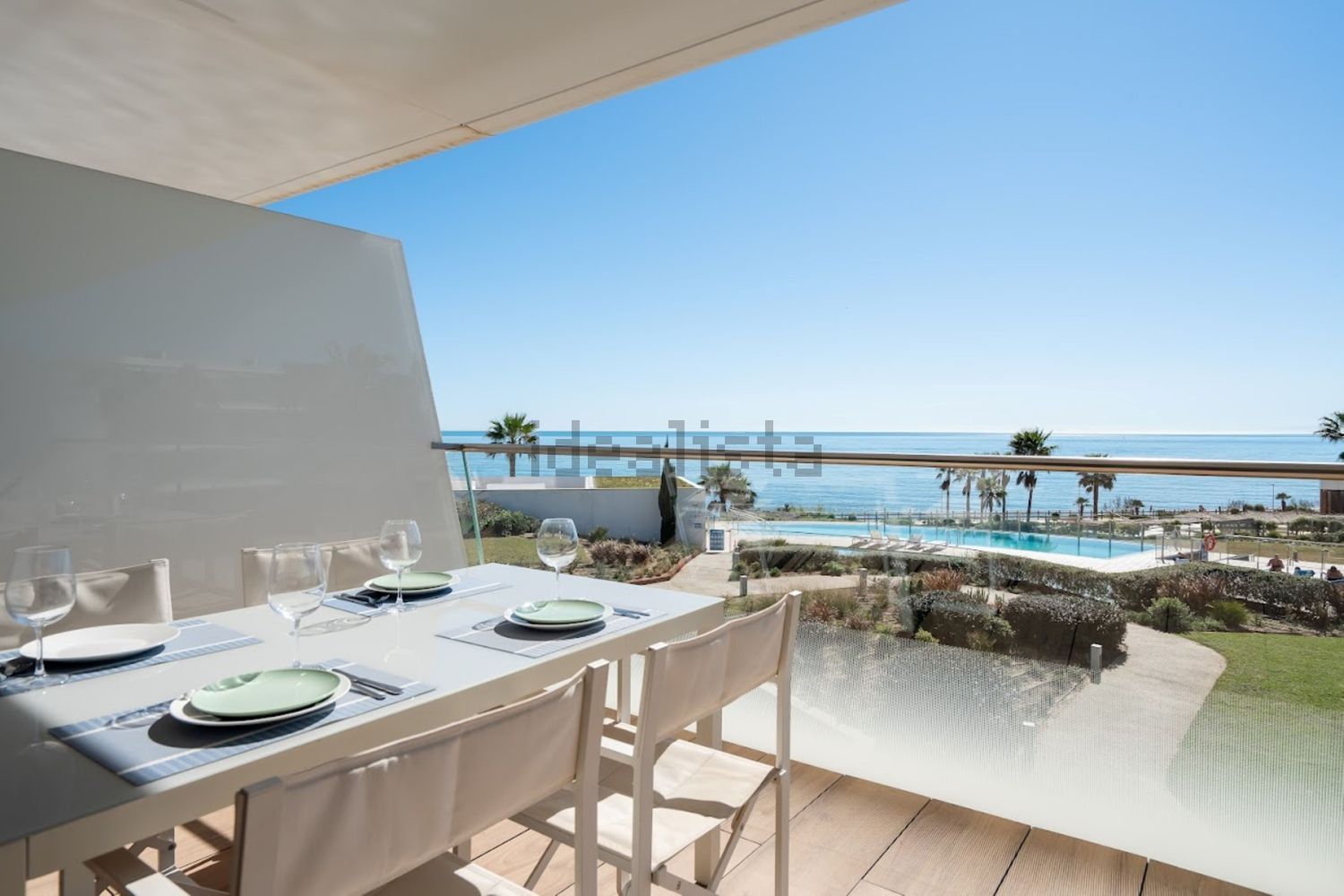 Appartement à vendre pieds dans l'eau à Estepona