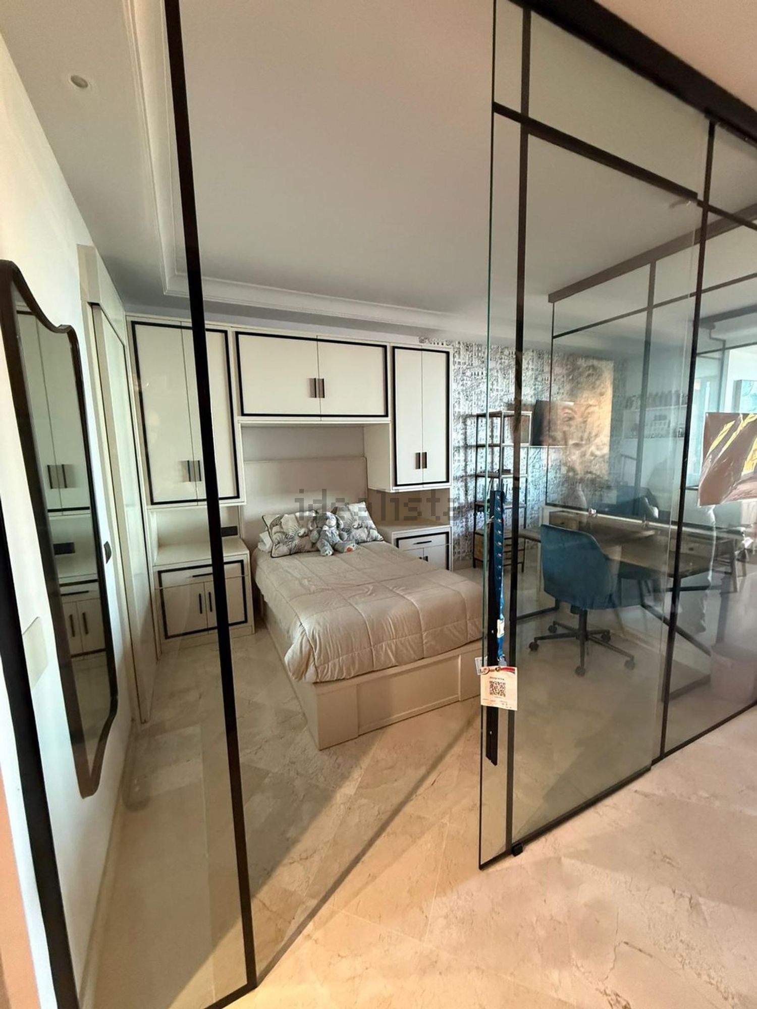 Beachfront flat in Estepona — Bathroom