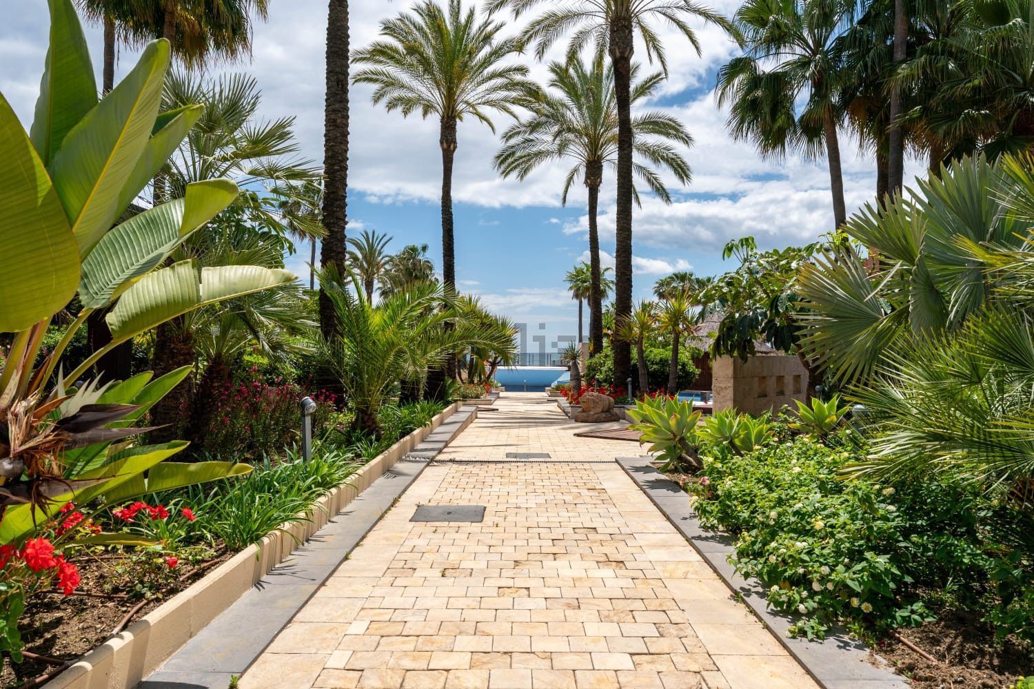 Apartamento em primeira linha de praia em Estepona