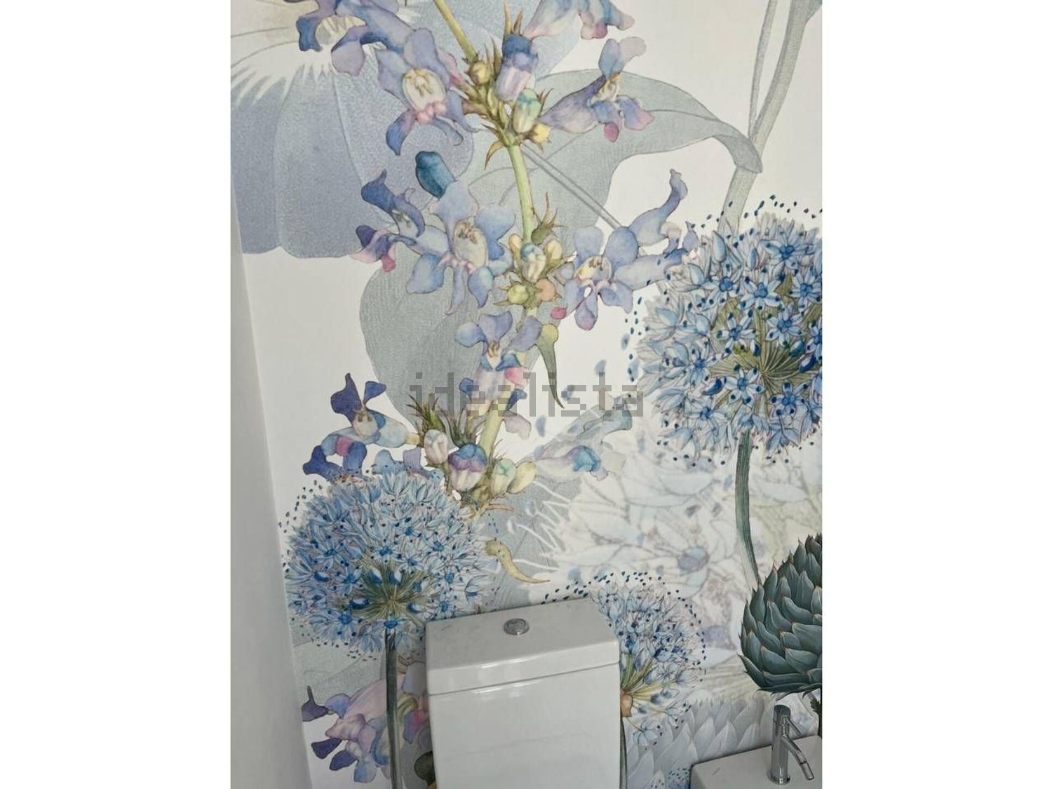 Beachfront flat in Estepona — Bedroom