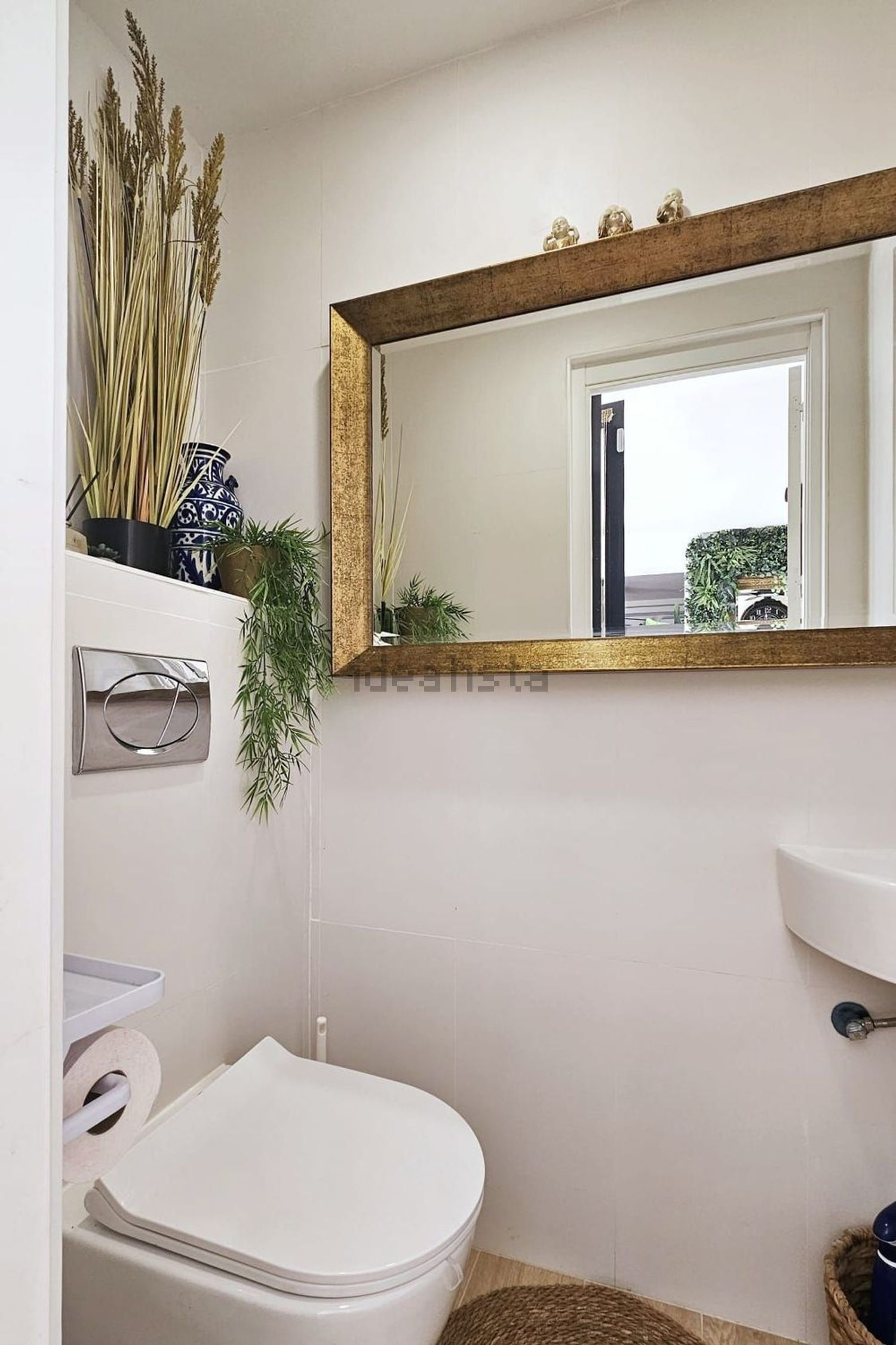 Chalet with direct beach access in Estepona — Bathroom