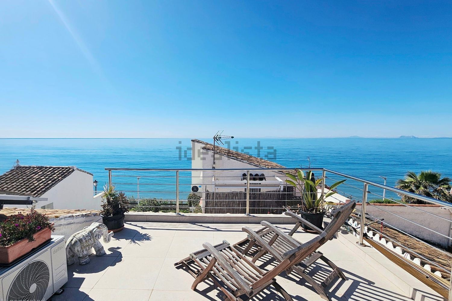 Chalet com acesso direto à praia em Estepona