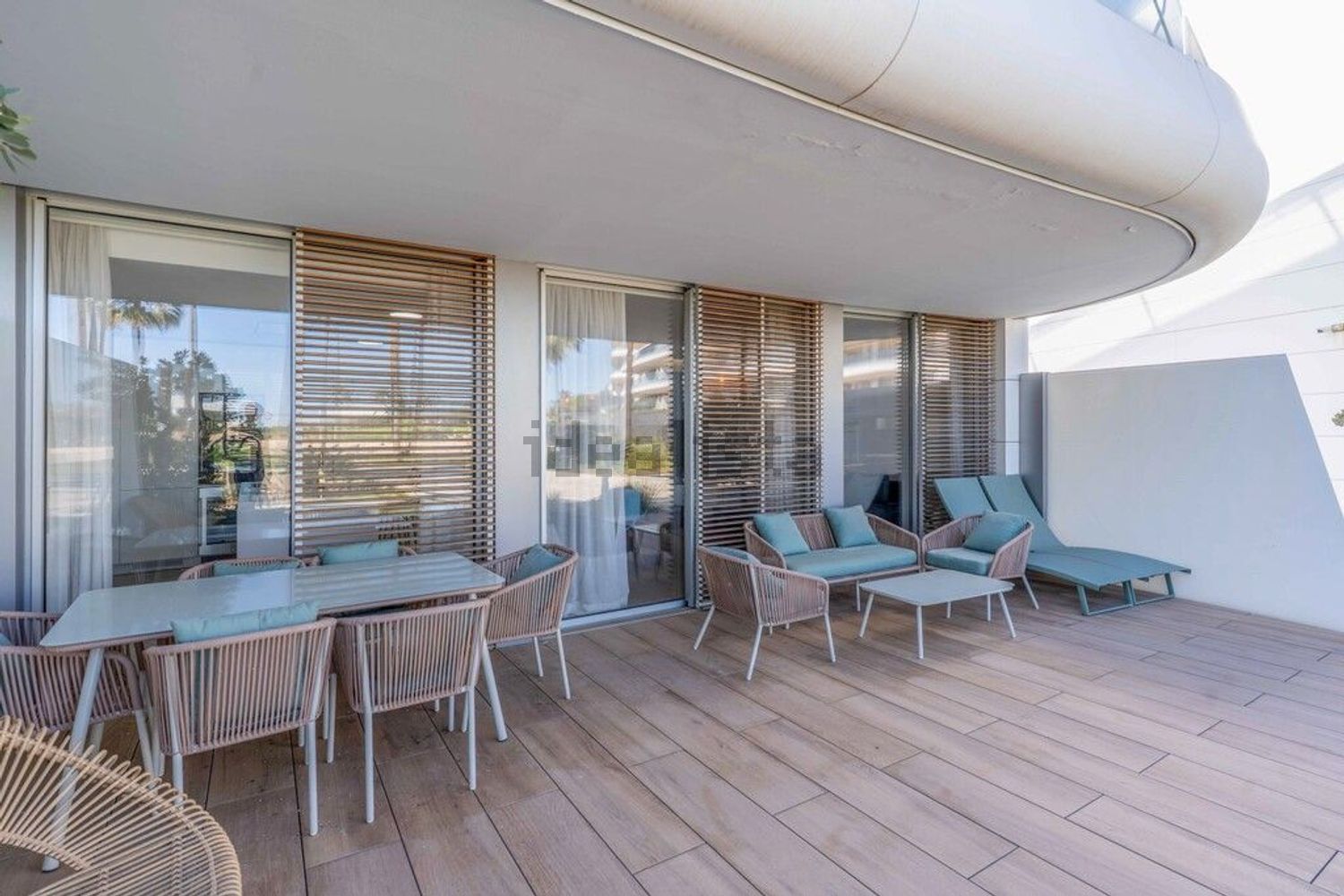 Beachfront flat in Estepona — Bedroom