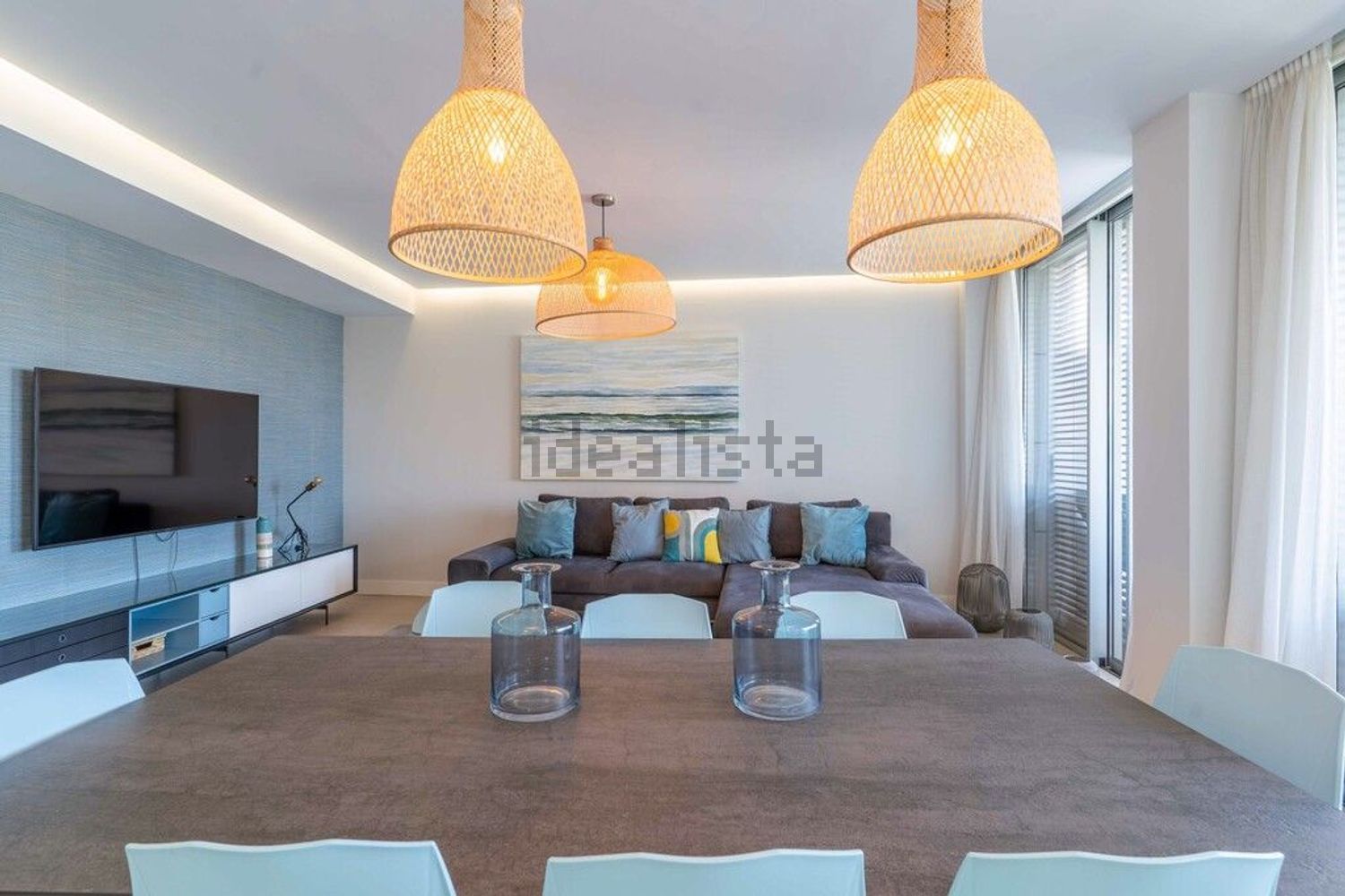 Beachfront flat in Estepona — Bedroom