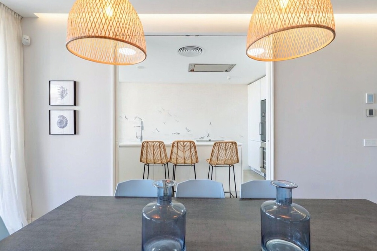 Piso en primera línea de playa en Estepona — Cocina