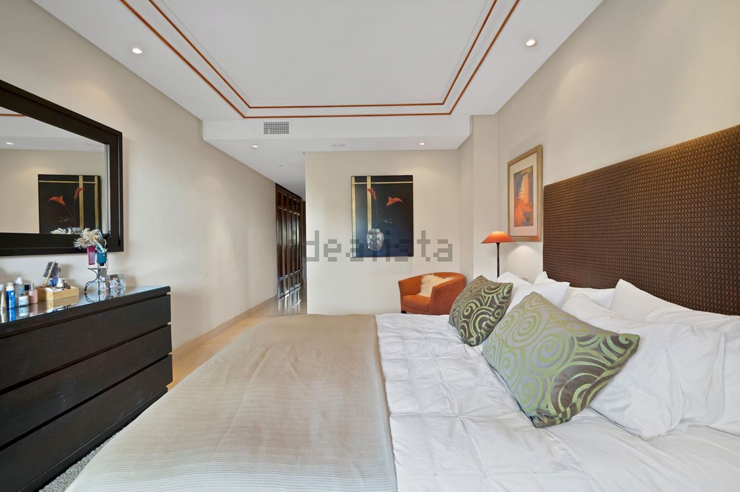 Apartamento em primeira linha de praia em Estepona — Quarto