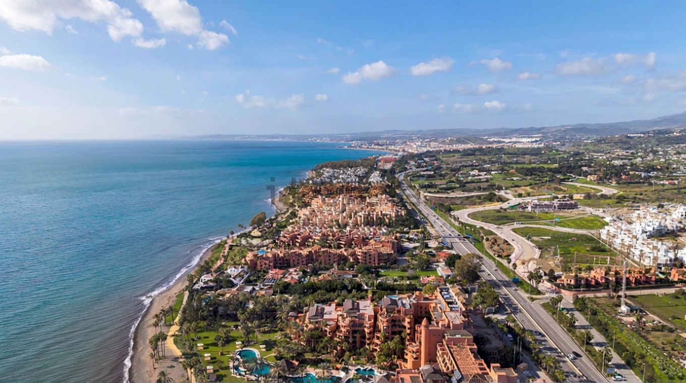 Piso en primera línea de playa en Estepona