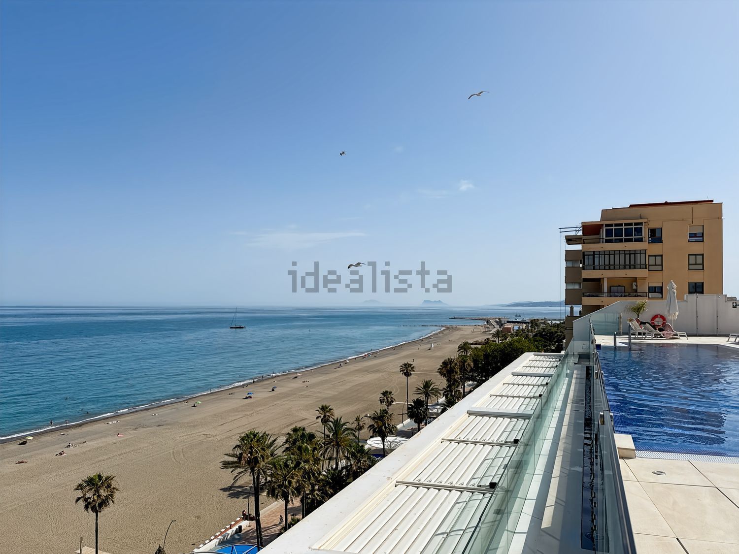 Apartamento em primeira linha de praia em Estepona