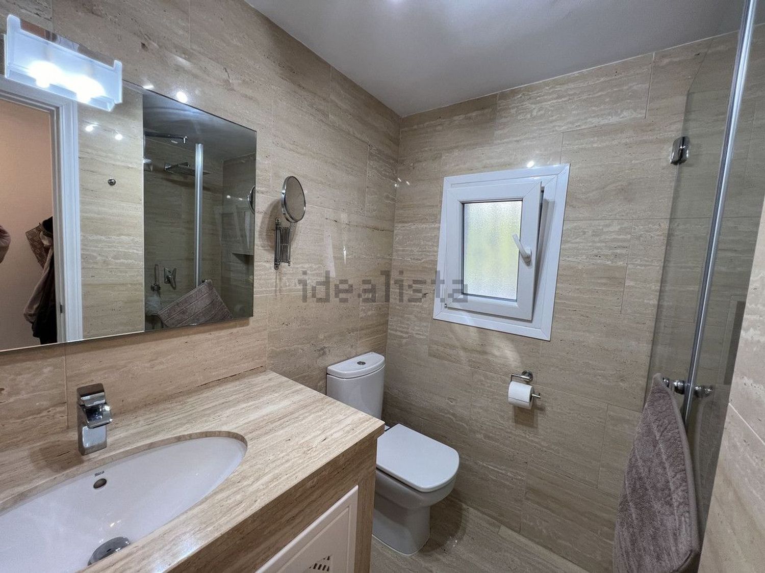 Chalet avec accès direct à la plage à Estepona — Sanitaires