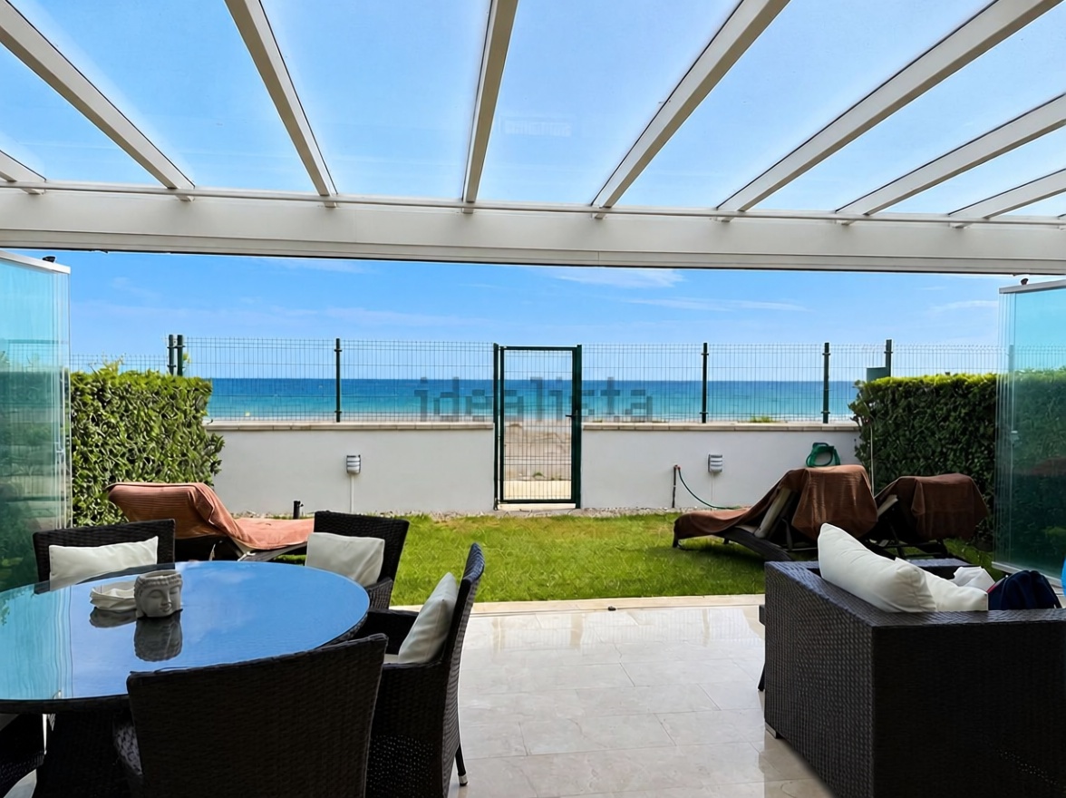 Chalet avec accès direct à la plage à Estepona
