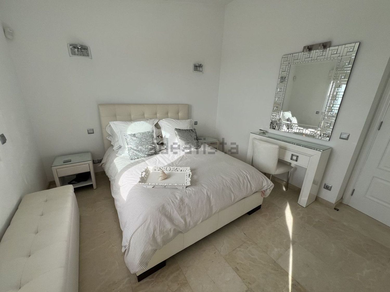 Chalet avec accès direct à la plage à Estepona — Chambre
