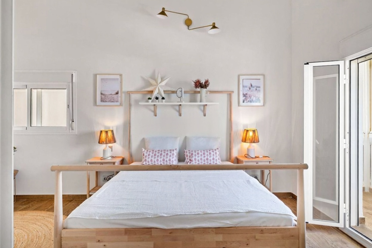 Appartement en attique en première ligne de mer à Estepona — Chambre
