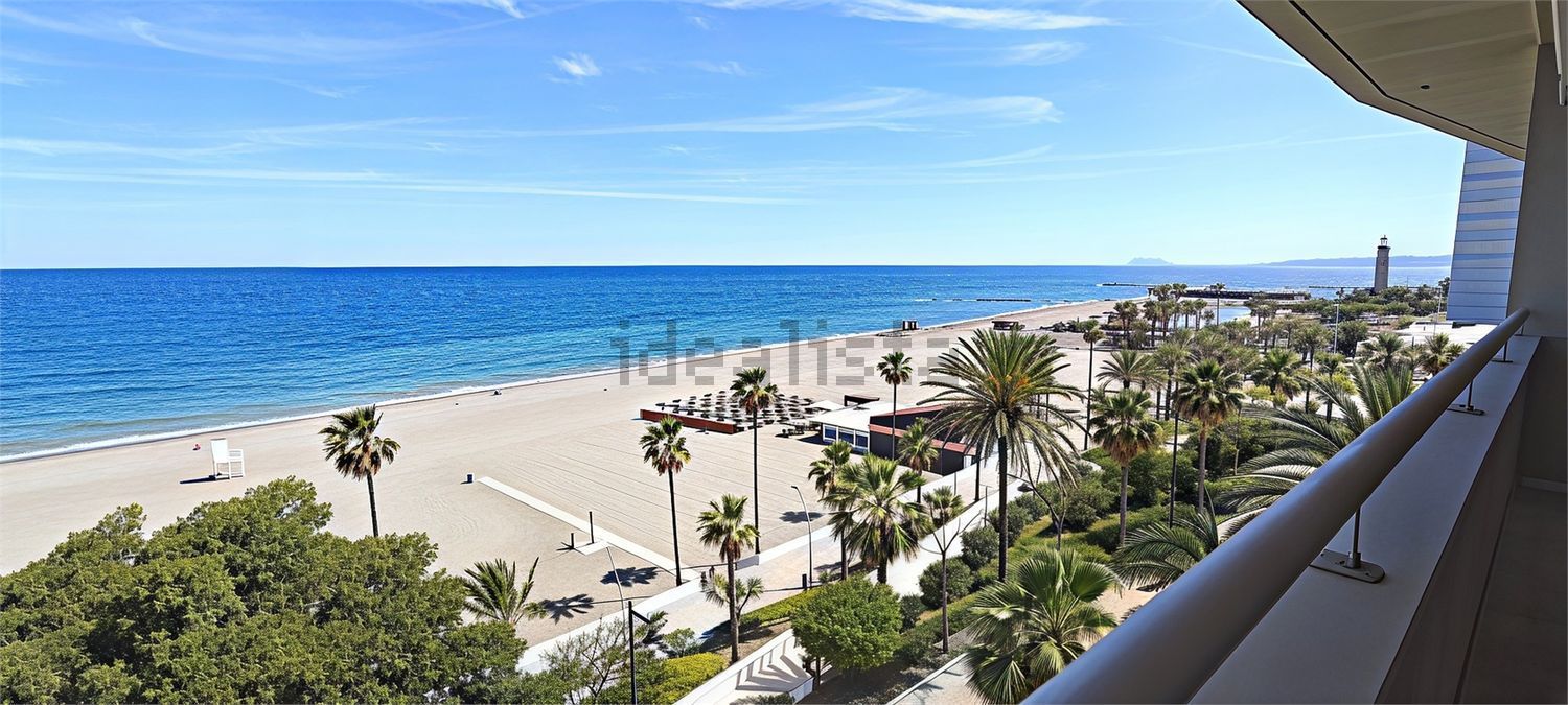 Beachfront flat in Estepona