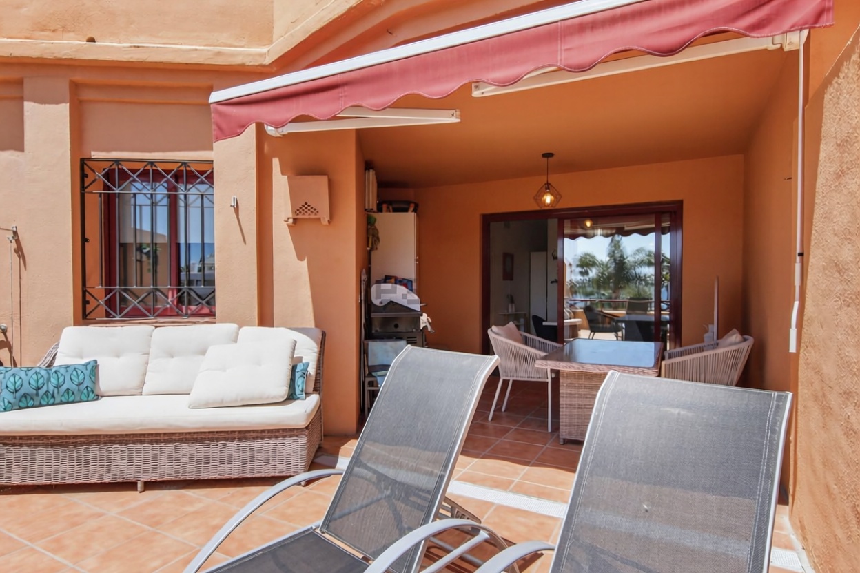 Duplex em primeira linha de praia em Estepona — Terraço mar