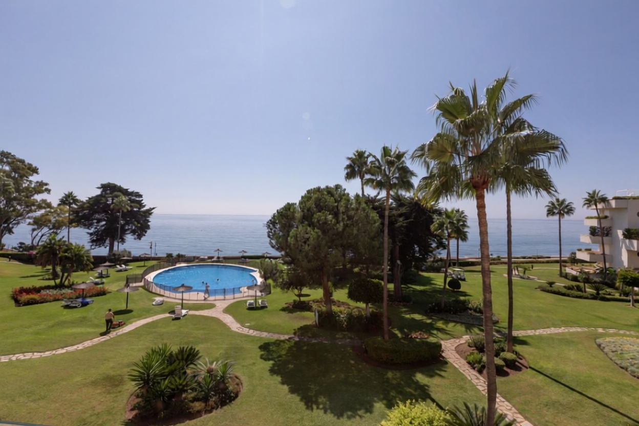 Chalet com acesso direto à praia em Estepona