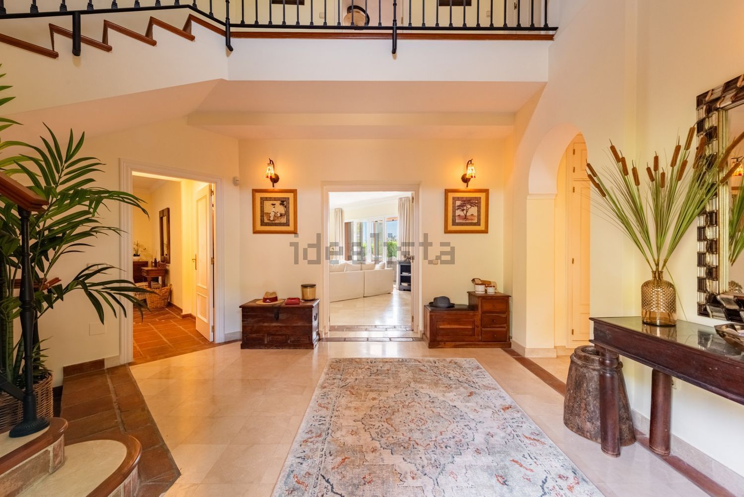 Chalet for sale with direct beach access in Casares