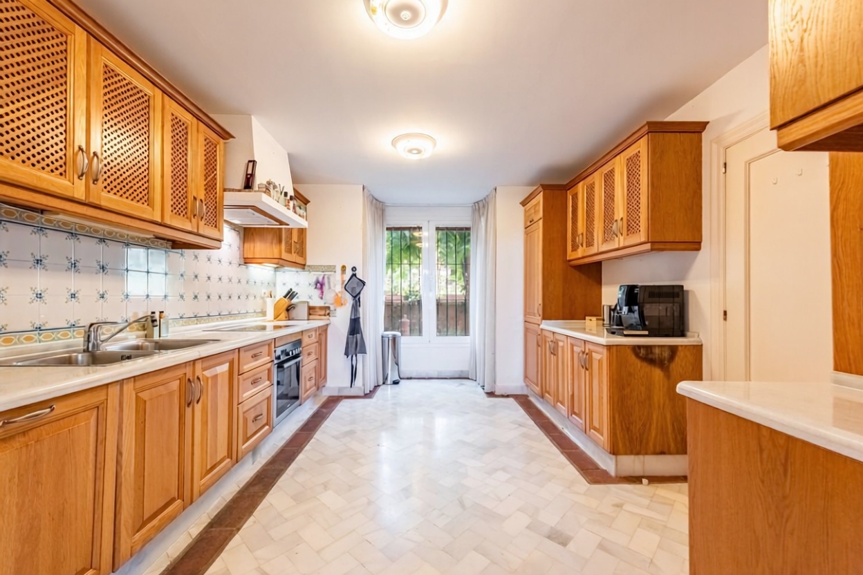 Chalet con acceso directo a playa en Casares — Cocina