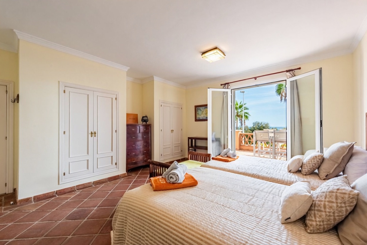 Chalet con acceso directo a playa en Casares — Baño