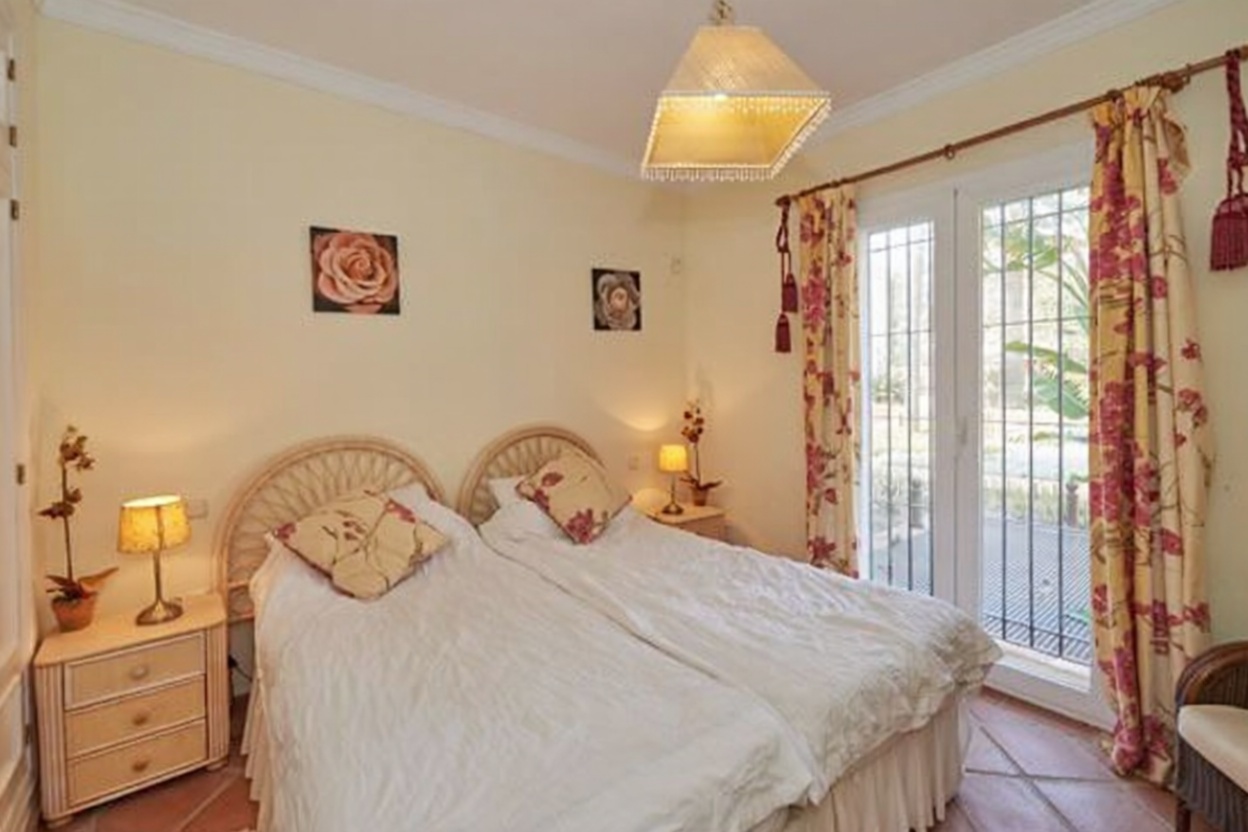 Wohnung in erste Strandlinie in Casares — Schlafzimmer