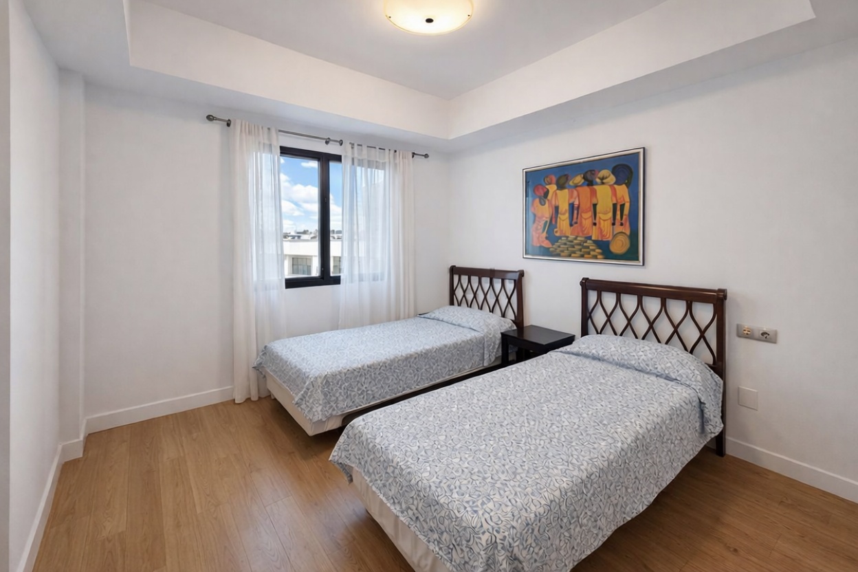 Beachfront flat in Casares — Bedroom
